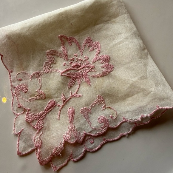 Vintage Two (2) Floral and Embroidered Cotton Handkerchief Set - Picture 3 of 9